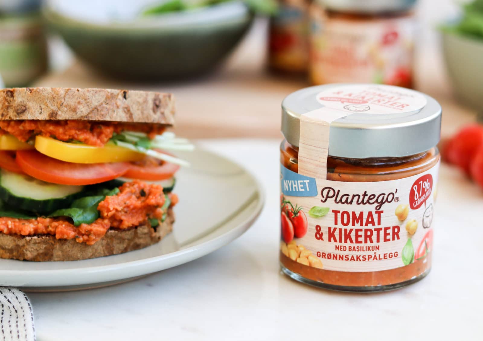 Plantego' Tomat og kikert pakning og sandwich