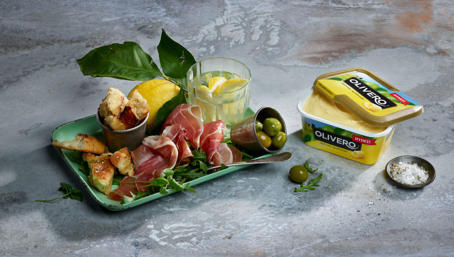 Olivero flytende margarin med smør og olivenolje Mills margarin