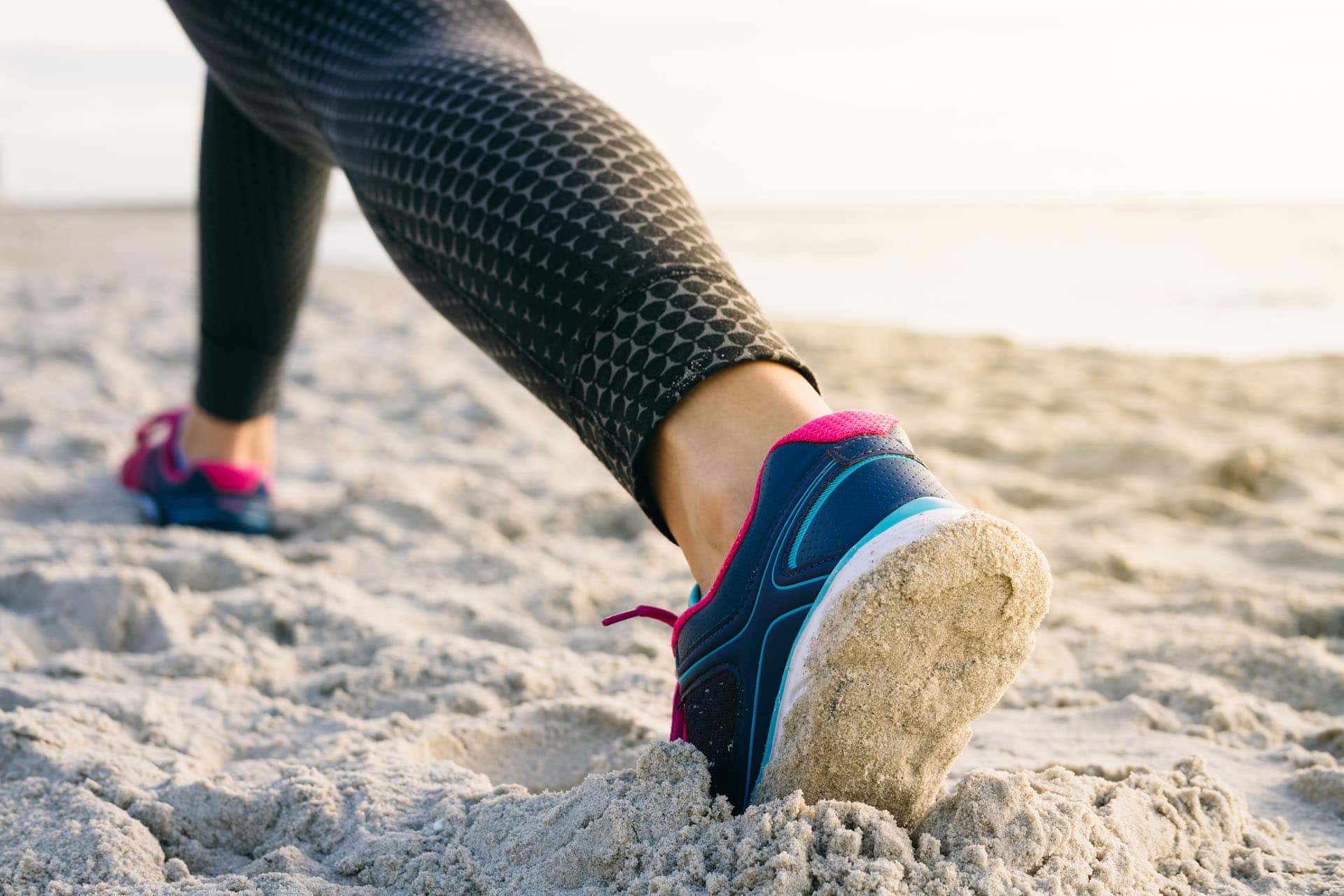 Løping i sanden kan være fin trening i ferien